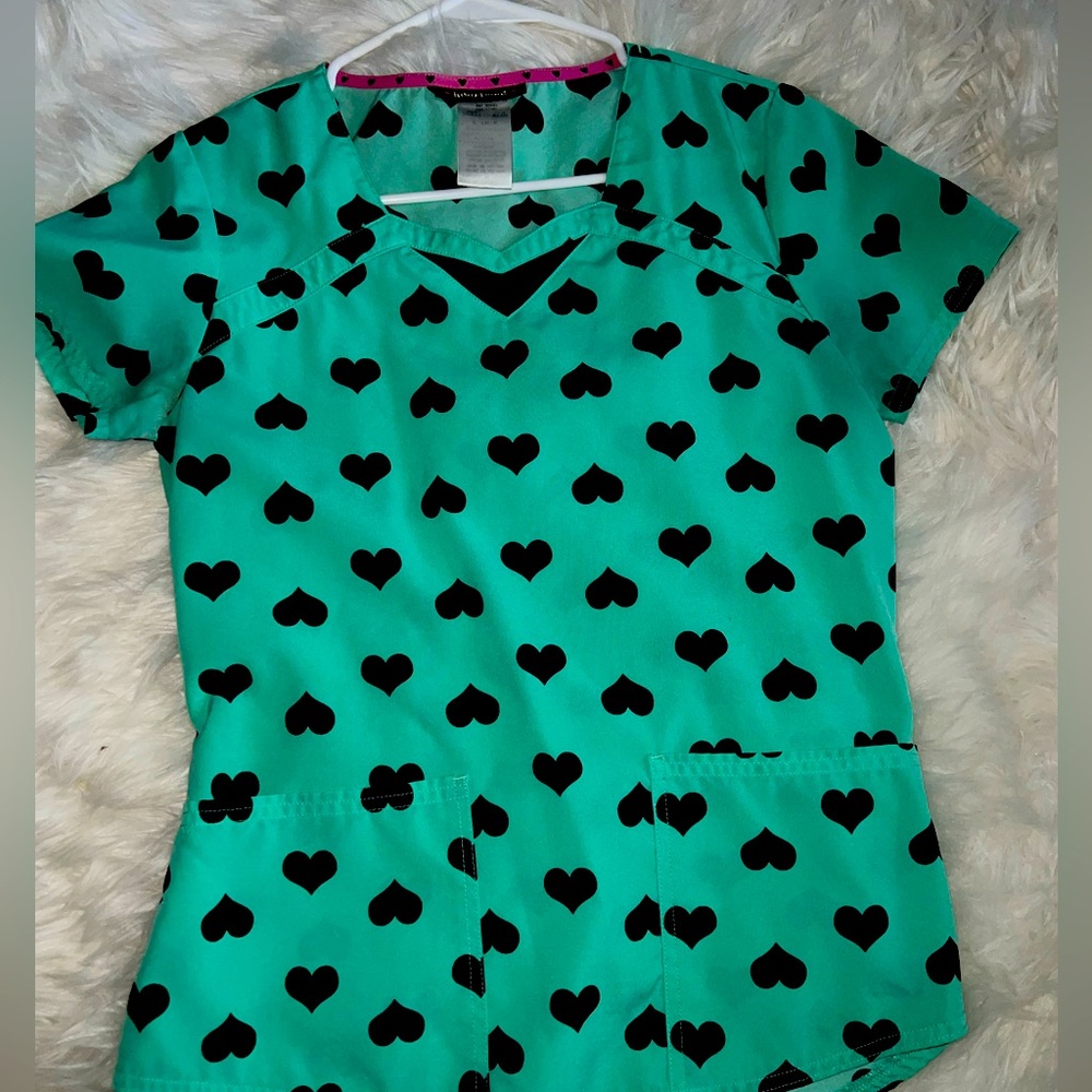 Scrub top
